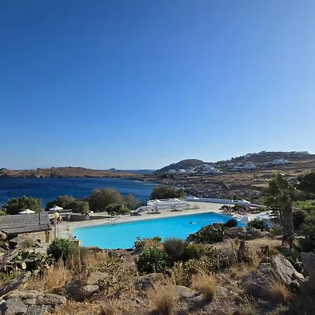 Beachside Double Storey Maisonette With Pool Apartment