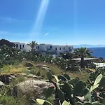 Beachside Double Storey Maisonette With Pool *