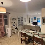 Beachside Double Storey Maisonette With Pool Apartamento *