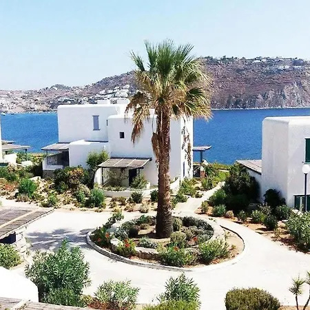 Apartment Beachside Double Storey Maisonette With Pool