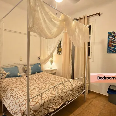 Апартаменты Cute Double Storey I Pool & Mykonos Town