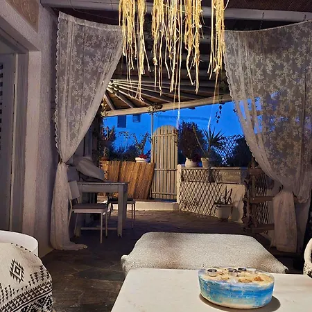 Beachside Double Storey Maisonette With Pool Apartment *