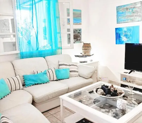 Cute Double Storey I Pool &